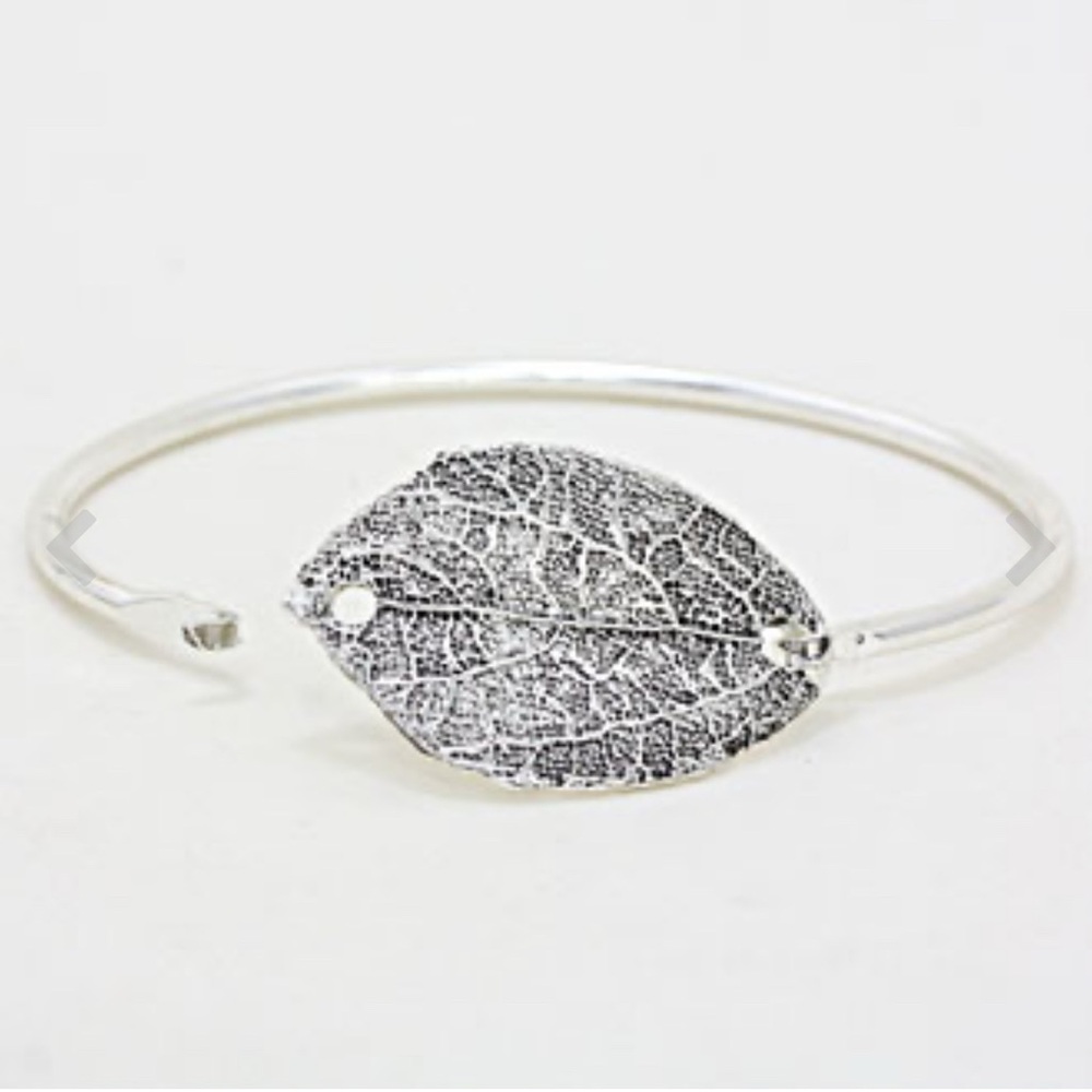 Hinged Silver Leaf Bracelet